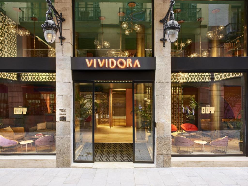 Barcelona Bliss: 7 Gorgeous Stays for Your Next Vacay ^.^