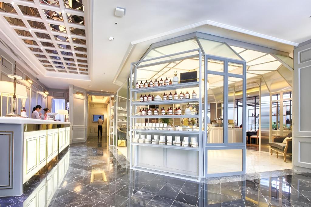 Bangkok’s 6 Luxe Stays: Your Next Insta-Worthy Escape